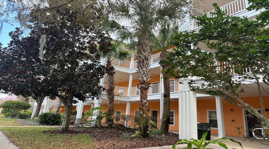 DAVENPORT, Florida 33897, 3 Bedrooms Bedrooms, ,2 BathroomsBathrooms,Residential,For Sale,ROGUES RETREAT,0,MFRS5133604