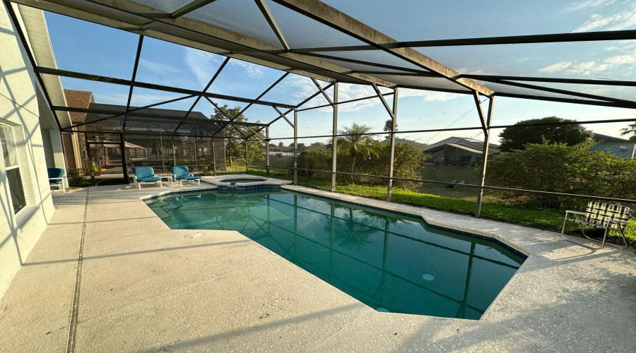 DAVENPORT, Florida 33897, 3 Bedrooms Bedrooms, ,2 BathroomsBathrooms,Residential,For Sale,CASSIA,0,MFRS5133422
