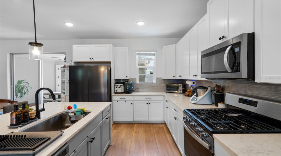 KISSIMMEE, Florida 34747, 3 Bedrooms Bedrooms, ,2 BathroomsBathrooms,Residential,For Sale,ISLAND VILLAGE,0,MFRO6323150