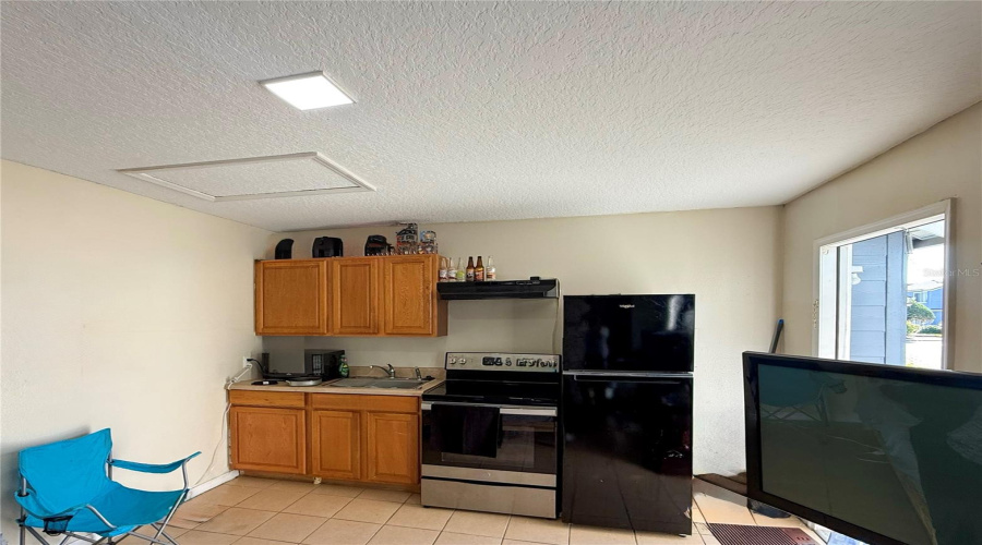 Studio Kitchen