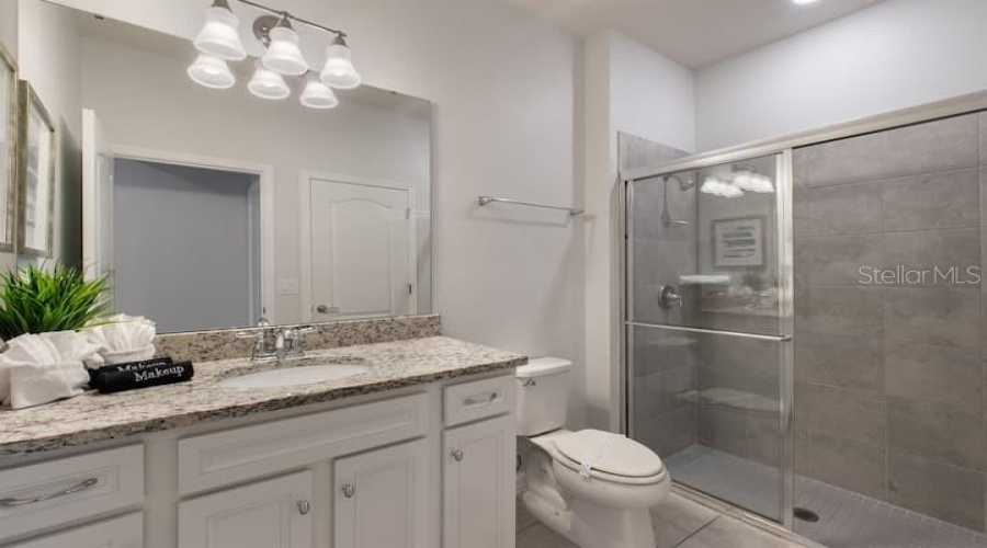 DAVENPORT, Florida 33837, 5 Bedrooms Bedrooms, ,4 BathroomsBathrooms,Residential,For Sale,OAKMOSS,0,MFRO6340300