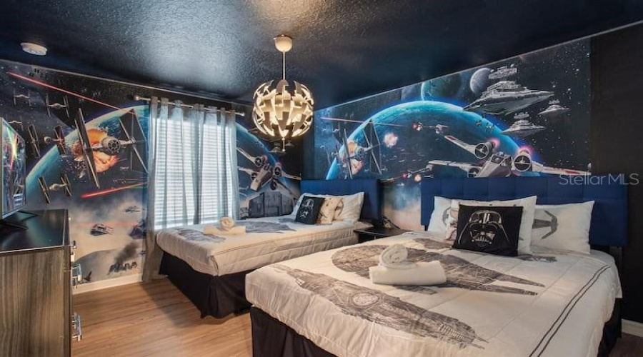 DAVENPORT, Florida 33837, 5 Bedrooms Bedrooms, ,4 BathroomsBathrooms,Residential,For Sale,OAKMOSS,0,MFRO6340300