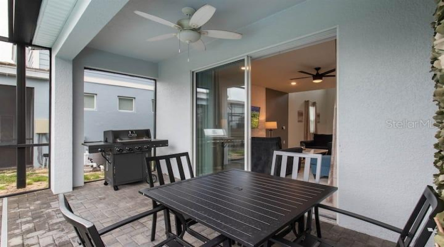 DAVENPORT, Florida 33837, 5 Bedrooms Bedrooms, ,4 BathroomsBathrooms,Residential,For Sale,OAKMOSS,0,MFRO6340300