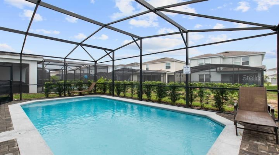 DAVENPORT, Florida 33837, 5 Bedrooms Bedrooms, ,4 BathroomsBathrooms,Residential,For Sale,OAKMOSS,0,MFRO6340300