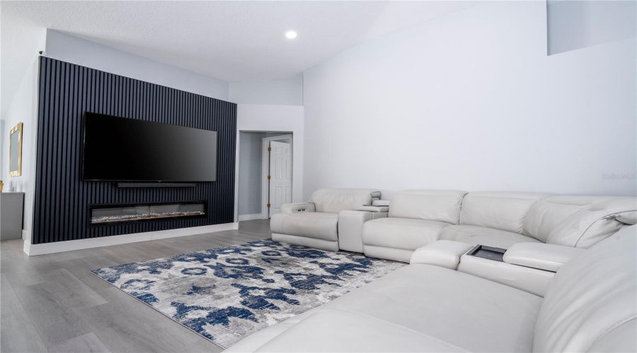 DAVENPORT, Florida 33897, 4 Bedrooms Bedrooms, ,2 BathroomsBathrooms,Residential,For Sale,JOCELYN,0,MFRO6340256