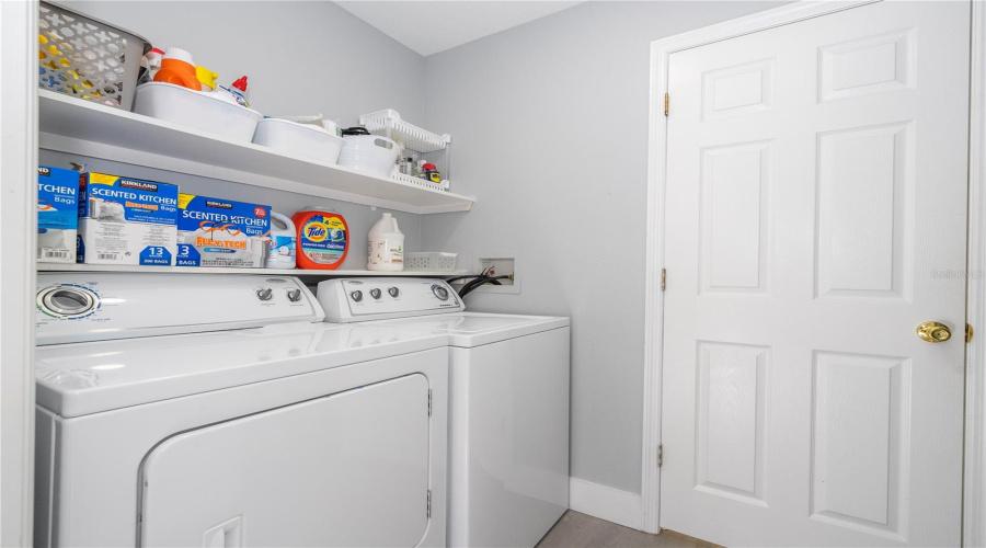 DAVENPORT, Florida 33897, 4 Bedrooms Bedrooms, ,2 BathroomsBathrooms,Residential,For Sale,JOCELYN,0,MFRO6340256