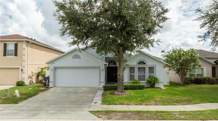 DAVENPORT, Florida 33897, 4 Bedrooms Bedrooms, ,2 BathroomsBathrooms,Residential,For Sale,JOCELYN,0,MFRO6340256