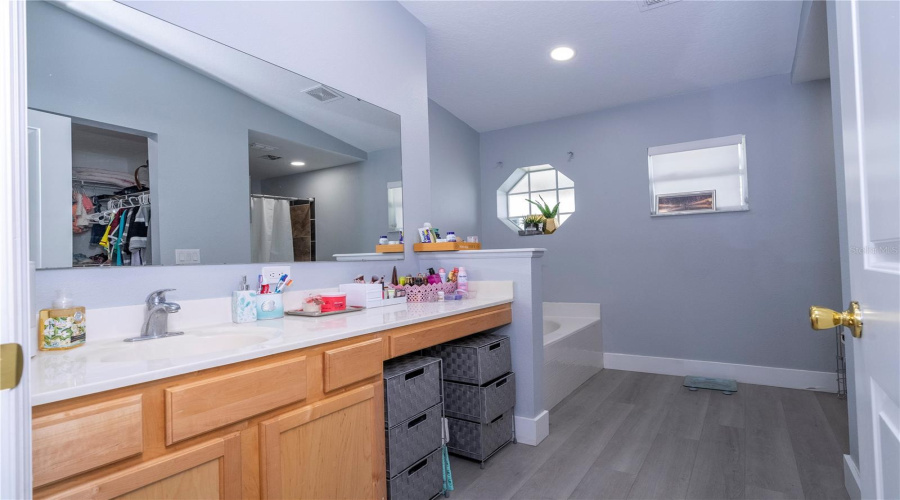 DAVENPORT, Florida 33897, 4 Bedrooms Bedrooms, ,2 BathroomsBathrooms,Residential,For Sale,JOCELYN,0,MFRO6340256