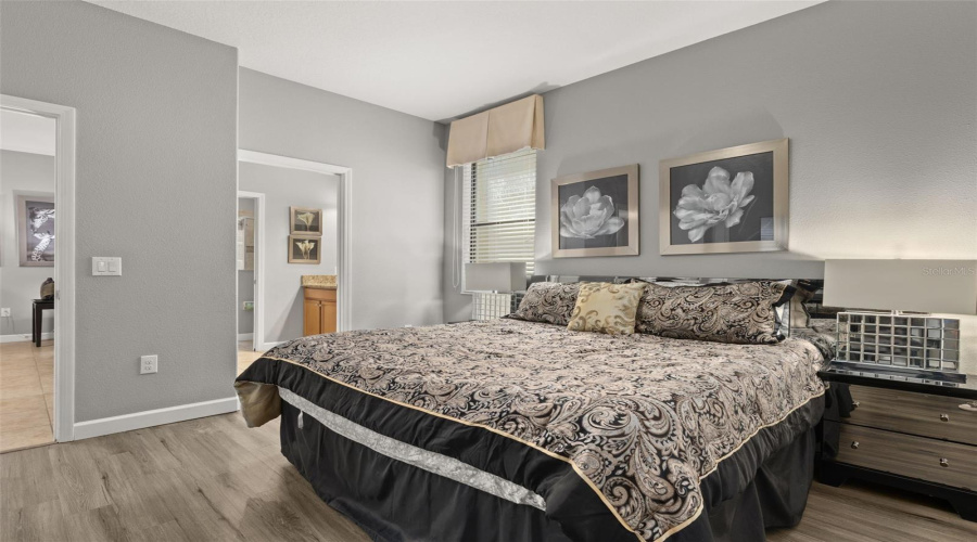 DAVENPORT, Florida 33896, 5 Bedrooms Bedrooms, ,4 BathroomsBathrooms,Residential,For Sale,MOON VALLEY,0,MFRO6340154