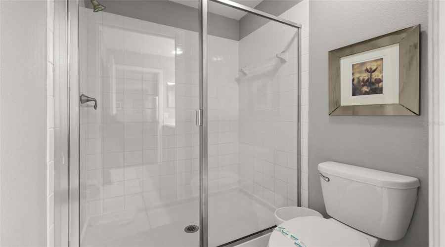 DAVENPORT, Florida 33896, 5 Bedrooms Bedrooms, ,4 BathroomsBathrooms,Residential,For Sale,MOON VALLEY,0,MFRO6340154