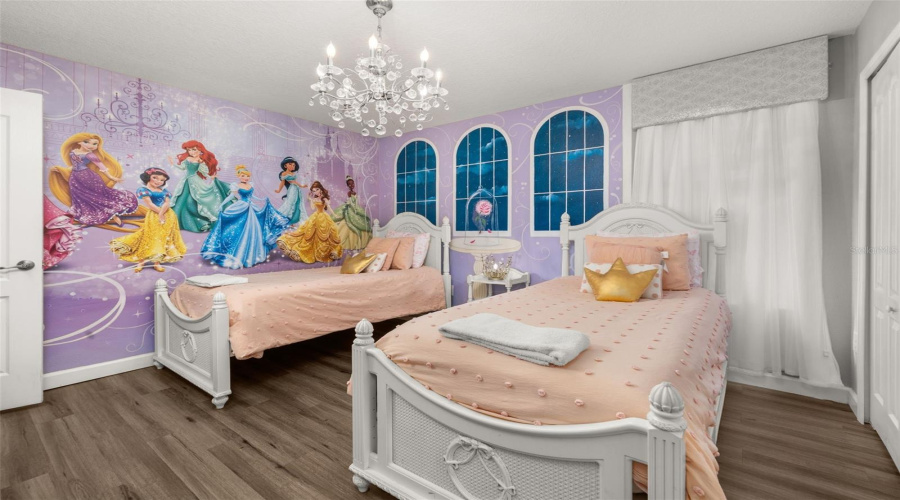 DAVENPORT, Florida 33896, 5 Bedrooms Bedrooms, ,4 BathroomsBathrooms,Residential,For Sale,MOON VALLEY,0,MFRO6340154
