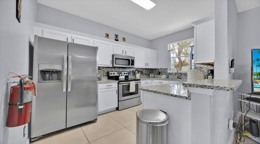 DAVENPORT, Florida 33897, 3 Bedrooms Bedrooms, ,3 BathroomsBathrooms,Residential,For Sale,CALABRIA,0,MFRO6340328
