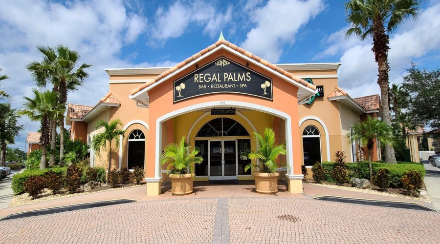 Entrance to lobby, registration desk, restaurant, ice cream parlor & arcade