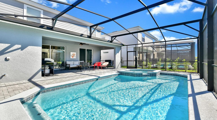 DAVENPORT, Florida 33837, 5 Bedrooms Bedrooms, ,4 BathroomsBathrooms,Residential,For Sale,OAKMOSS,0,MFRO6340341
