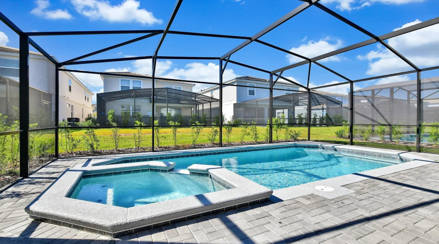 DAVENPORT, Florida 33837, 5 Bedrooms Bedrooms, ,4 BathroomsBathrooms,Residential,For Sale,OAKMOSS,0,MFRO6340341