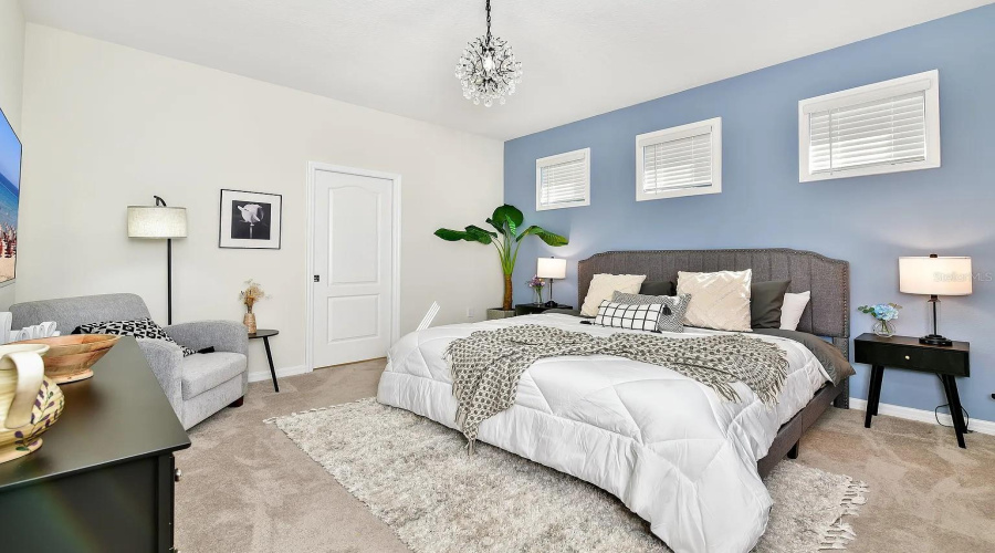 DAVENPORT, Florida 33837, 5 Bedrooms Bedrooms, ,4 BathroomsBathrooms,Residential,For Sale,OAKMOSS,0,MFRO6340341