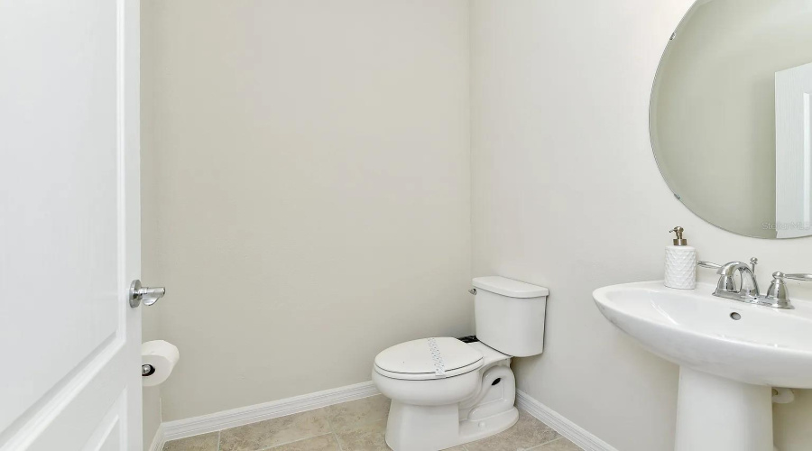 DAVENPORT, Florida 33837, 5 Bedrooms Bedrooms, ,4 BathroomsBathrooms,Residential,For Sale,OAKMOSS,0,MFRO6340341