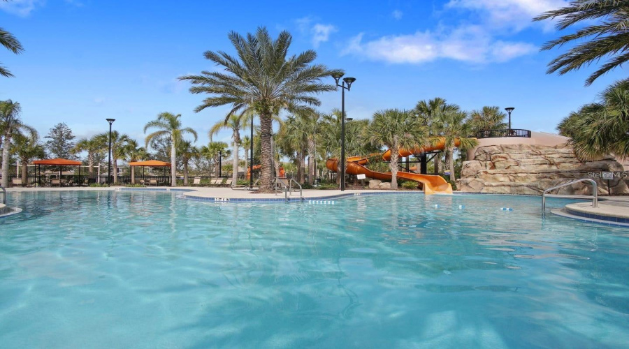 DAVENPORT, Florida 33837, 5 Bedrooms Bedrooms, ,4 BathroomsBathrooms,Residential,For Sale,OAKMOSS,0,MFRO6340341
