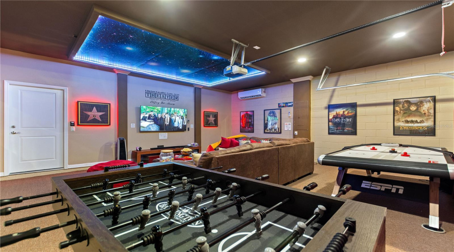 DAVENPORT, Florida 33837, 5 Bedrooms Bedrooms, ,4 BathroomsBathrooms,Residential,For Sale,MISTY OAK,0,MFRO6338615