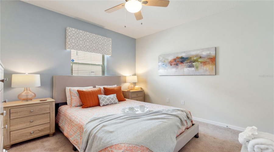 DAVENPORT, Florida 33837, 5 Bedrooms Bedrooms, ,4 BathroomsBathrooms,Residential,For Sale,MISTY OAK,0,MFRO6338615