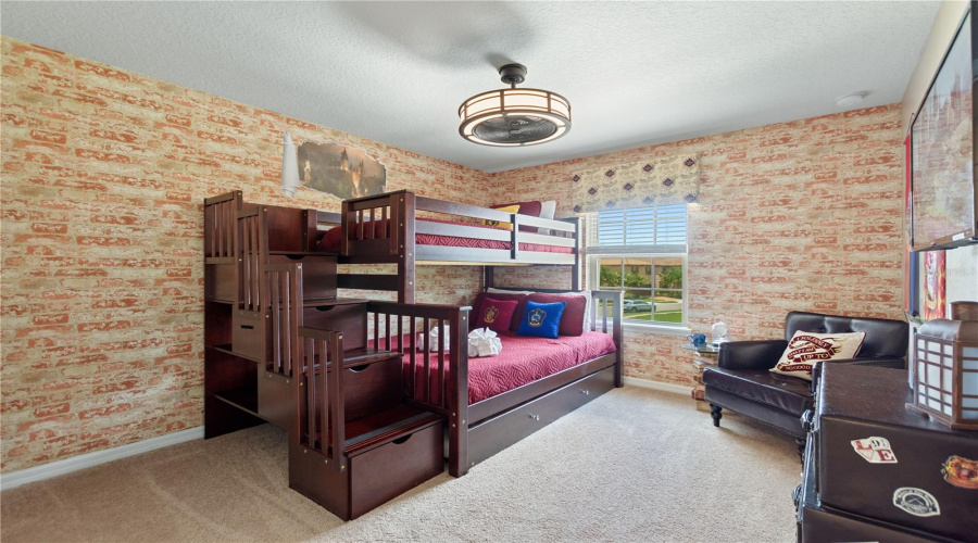 DAVENPORT, Florida 33837, 5 Bedrooms Bedrooms, ,4 BathroomsBathrooms,Residential,For Sale,MISTY OAK,0,MFRO6338615