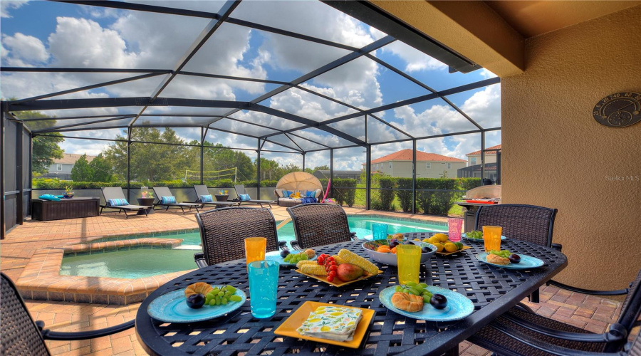 DAVENPORT, Florida 33837, 5 Bedrooms Bedrooms, ,4 BathroomsBathrooms,Residential,For Sale,MISTY OAK,0,MFRO6338615