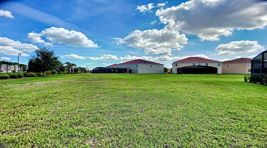DAVENPORT, Florida 33837, 5 Bedrooms Bedrooms, ,4 BathroomsBathrooms,Residential,For Sale,MISTY OAK,0,MFRO6338615