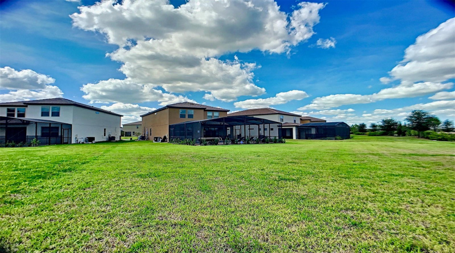 DAVENPORT, Florida 33837, 5 Bedrooms Bedrooms, ,4 BathroomsBathrooms,Residential,For Sale,MISTY OAK,0,MFRO6338615