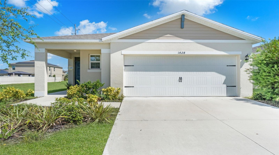 DAVENPORT, Florida 33837, 3 Bedrooms Bedrooms, ,2 BathroomsBathrooms,Residential,For Sale,BERRY,0,MFRO6339787