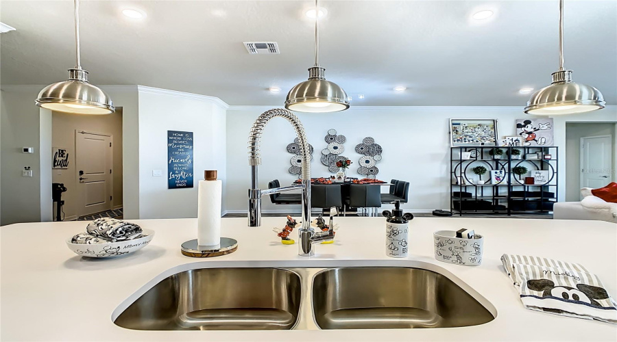 DAVENPORT, Florida 33897, 8 Bedrooms Bedrooms, ,6 BathroomsBathrooms,Residential,For Sale,LELANI,0,MFRO6339039