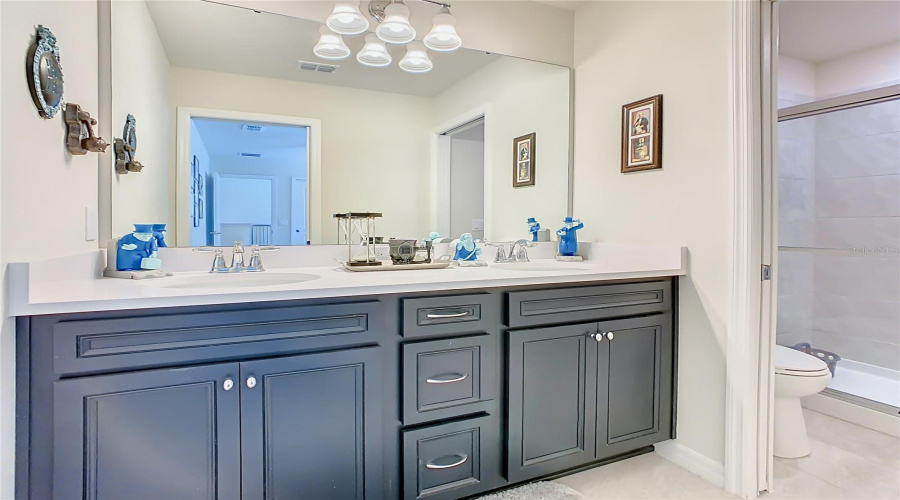 DAVENPORT, Florida 33897, 8 Bedrooms Bedrooms, ,6 BathroomsBathrooms,Residential,For Sale,LELANI,0,MFRO6339039