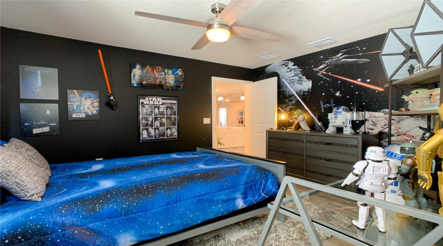 DAVENPORT, Florida 33897, 8 Bedrooms Bedrooms, ,6 BathroomsBathrooms,Residential,For Sale,LELANI,0,MFRO6339039