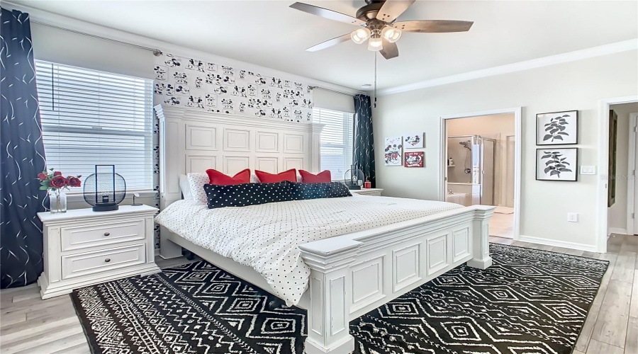 DAVENPORT, Florida 33897, 8 Bedrooms Bedrooms, ,6 BathroomsBathrooms,Residential,For Sale,LELANI,0,MFRO6339039