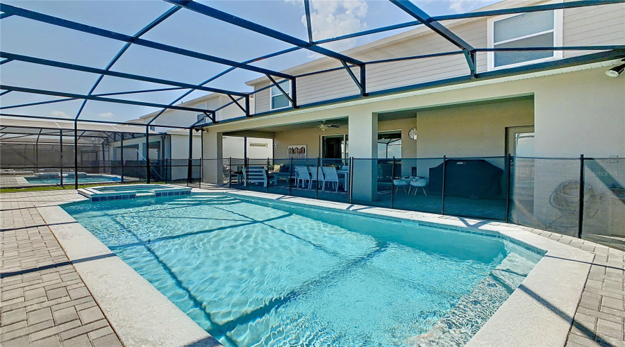 DAVENPORT, Florida 33897, 8 Bedrooms Bedrooms, ,6 BathroomsBathrooms,Residential,For Sale,LELANI,0,MFRO6339039