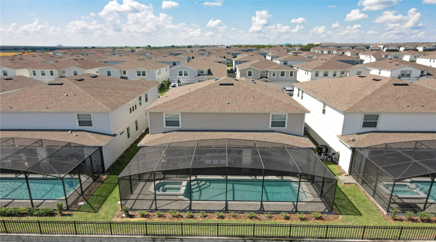 DAVENPORT, Florida 33897, 8 Bedrooms Bedrooms, ,6 BathroomsBathrooms,Residential,For Sale,LELANI,0,MFRO6339039