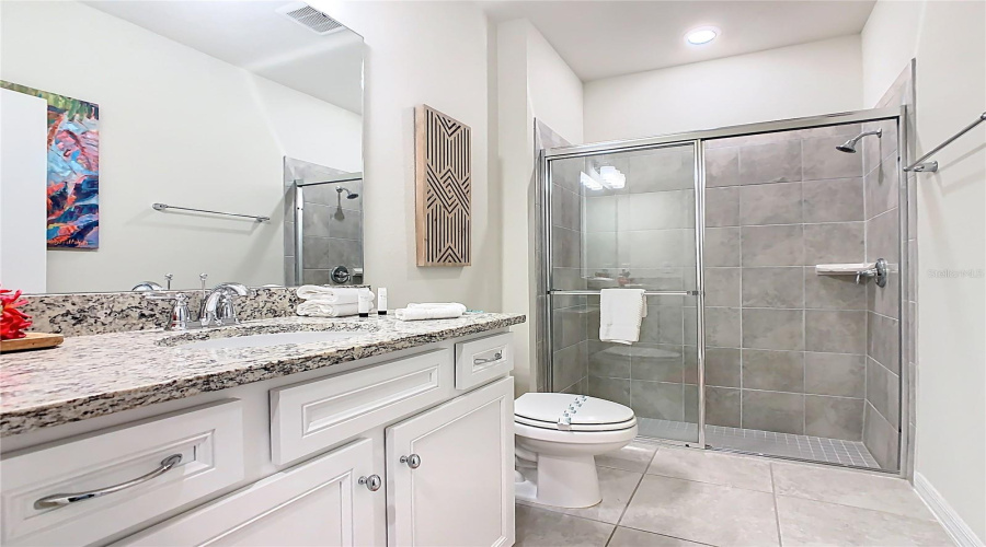 DAVENPORT, Florida 33897, 5 Bedrooms Bedrooms, ,4 BathroomsBathrooms,Residential,For Sale,LANA,0,MFRO6340326