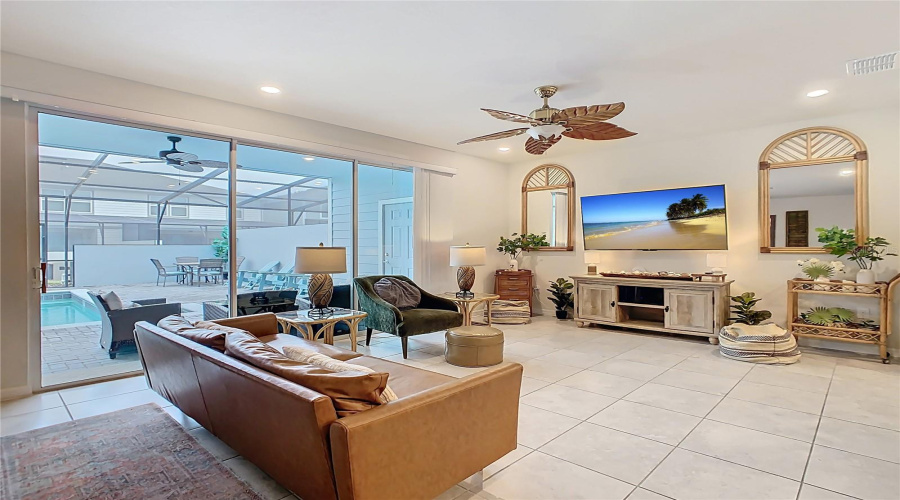 DAVENPORT, Florida 33897, 5 Bedrooms Bedrooms, ,4 BathroomsBathrooms,Residential,For Sale,LANA,0,MFRO6340326