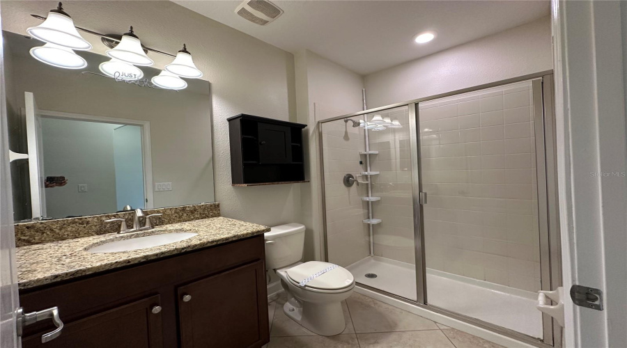 DAVENPORT, Florida 33896, 3 Bedrooms Bedrooms, ,2 BathroomsBathrooms,Residential,For Sale,AZALEA SANDS,0,MFRO6340096
