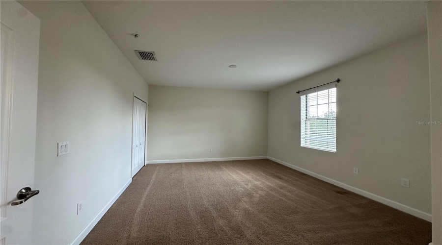 DAVENPORT, Florida 33896, 3 Bedrooms Bedrooms, ,2 BathroomsBathrooms,Residential,For Sale,AZALEA SANDS,0,MFRO6340096