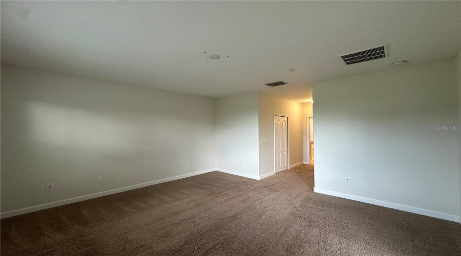 DAVENPORT, Florida 33896, 3 Bedrooms Bedrooms, ,2 BathroomsBathrooms,Residential,For Sale,AZALEA SANDS,0,MFRO6340096