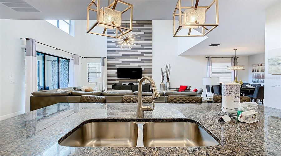 DAVENPORT, Florida 33837, 5 Bedrooms Bedrooms, ,5 BathroomsBathrooms,Residential,For Sale,SOLTERRA,0,MFRO6340327