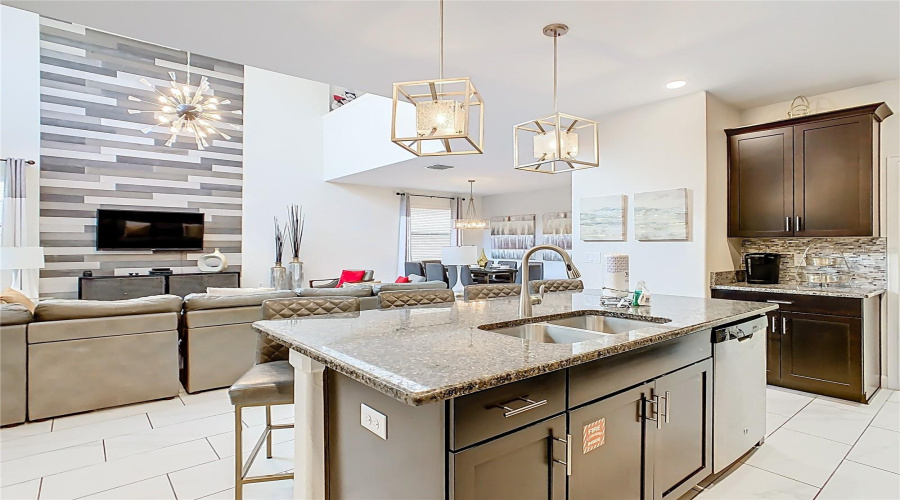 DAVENPORT, Florida 33837, 5 Bedrooms Bedrooms, ,5 BathroomsBathrooms,Residential,For Sale,SOLTERRA,0,MFRO6340327