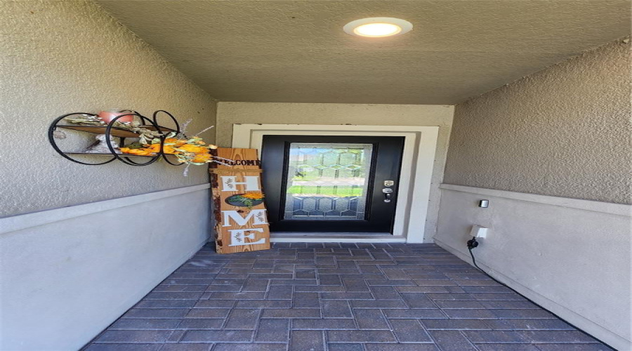 KISSIMMEE, Florida 34746, 3 Bedrooms Bedrooms, ,2 BathroomsBathrooms,Residential,For Sale,LAKE RUSSELL,0,MFRS5133736