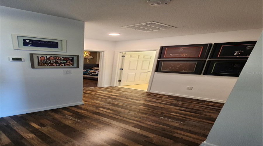 KISSIMMEE, Florida 34746, 3 Bedrooms Bedrooms, ,2 BathroomsBathrooms,Residential,For Sale,LAKE RUSSELL,0,MFRS5133736