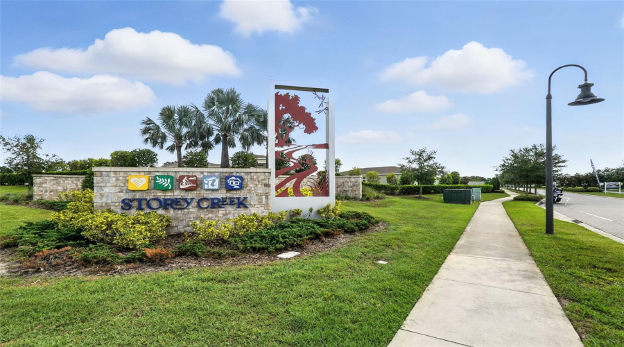 KISSIMMEE, Florida 34746, 3 Bedrooms Bedrooms, ,2 BathroomsBathrooms,Residential,For Sale,BLUFF OAK,0,MFRO6340414
