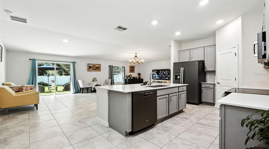 KISSIMMEE, Florida 34746, 3 Bedrooms Bedrooms, ,2 BathroomsBathrooms,Residential,For Sale,BLUFF OAK,0,MFRO6340414