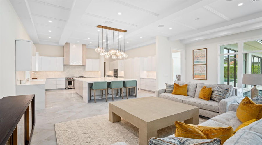 GOLDEN OAK, Florida 32836, 5 Bedrooms Bedrooms, ,6 BathroomsBathrooms,Residential,For Sale,AUTUMN MIST LN,0,MFRO6339148