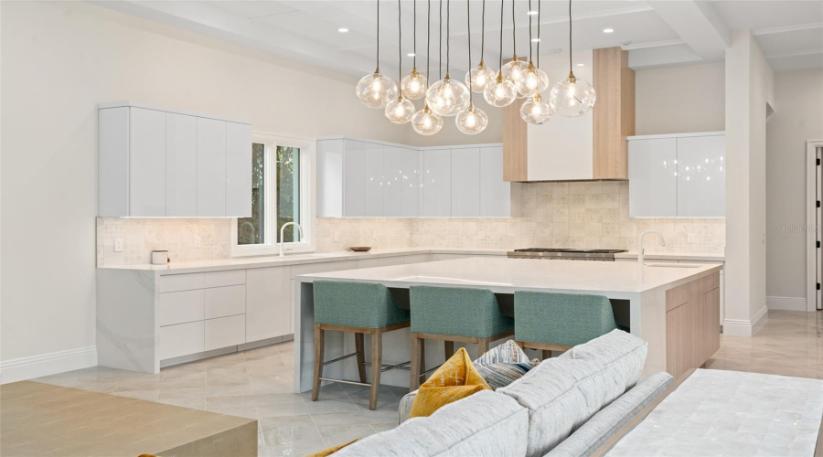 GOLDEN OAK, Florida 32836, 5 Bedrooms Bedrooms, ,6 BathroomsBathrooms,Residential,For Sale,AUTUMN MIST LN,0,MFRO6339148