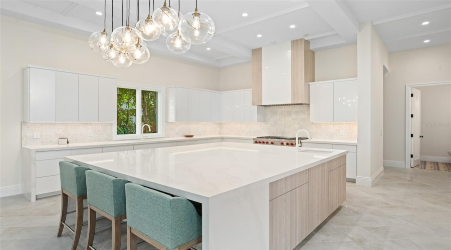 GOLDEN OAK, Florida 32836, 5 Bedrooms Bedrooms, ,6 BathroomsBathrooms,Residential,For Sale,AUTUMN MIST LN,0,MFRO6339148