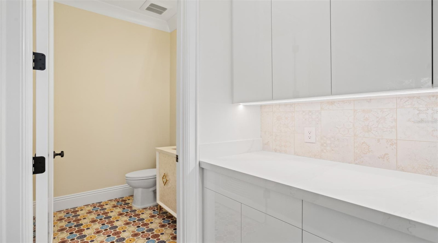 GOLDEN OAK, Florida 32836, 5 Bedrooms Bedrooms, ,6 BathroomsBathrooms,Residential,For Sale,AUTUMN MIST LN,0,MFRO6339148